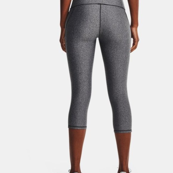 Women's Under Armour HeatGear® No-Slip High-Waisted Capri Leggings - Picture 4 of 9